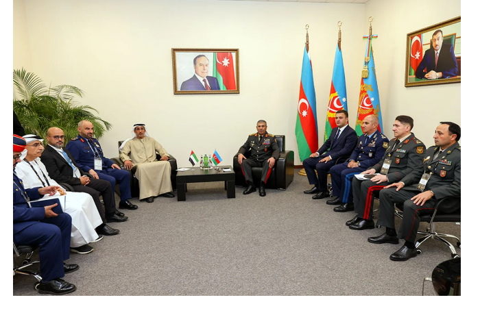 azerbaydzhan-i-oae-obsudili-perspektivy-razvitiya-voenno-tekhnicheskikh-svyazey