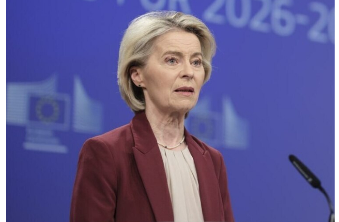 ursula-fon-der-lyayen-posetila-grenlandiyu