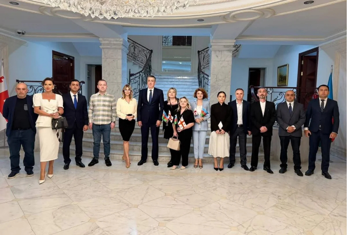faik-guliev-vstretilsya-s-posetivshimi-azerbaydzhan-gruzinskimi-zhurnalistami-i-blogerami