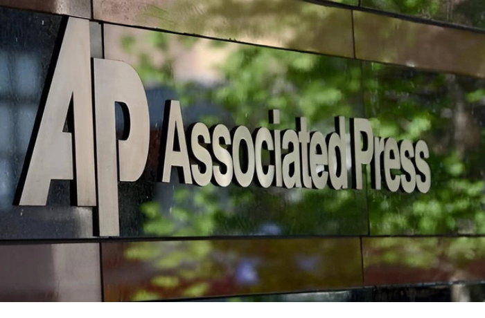 associated-press-otkazalos-ispolzovat-nazvanie-ozero-amerika-v-svoikh-materialakh